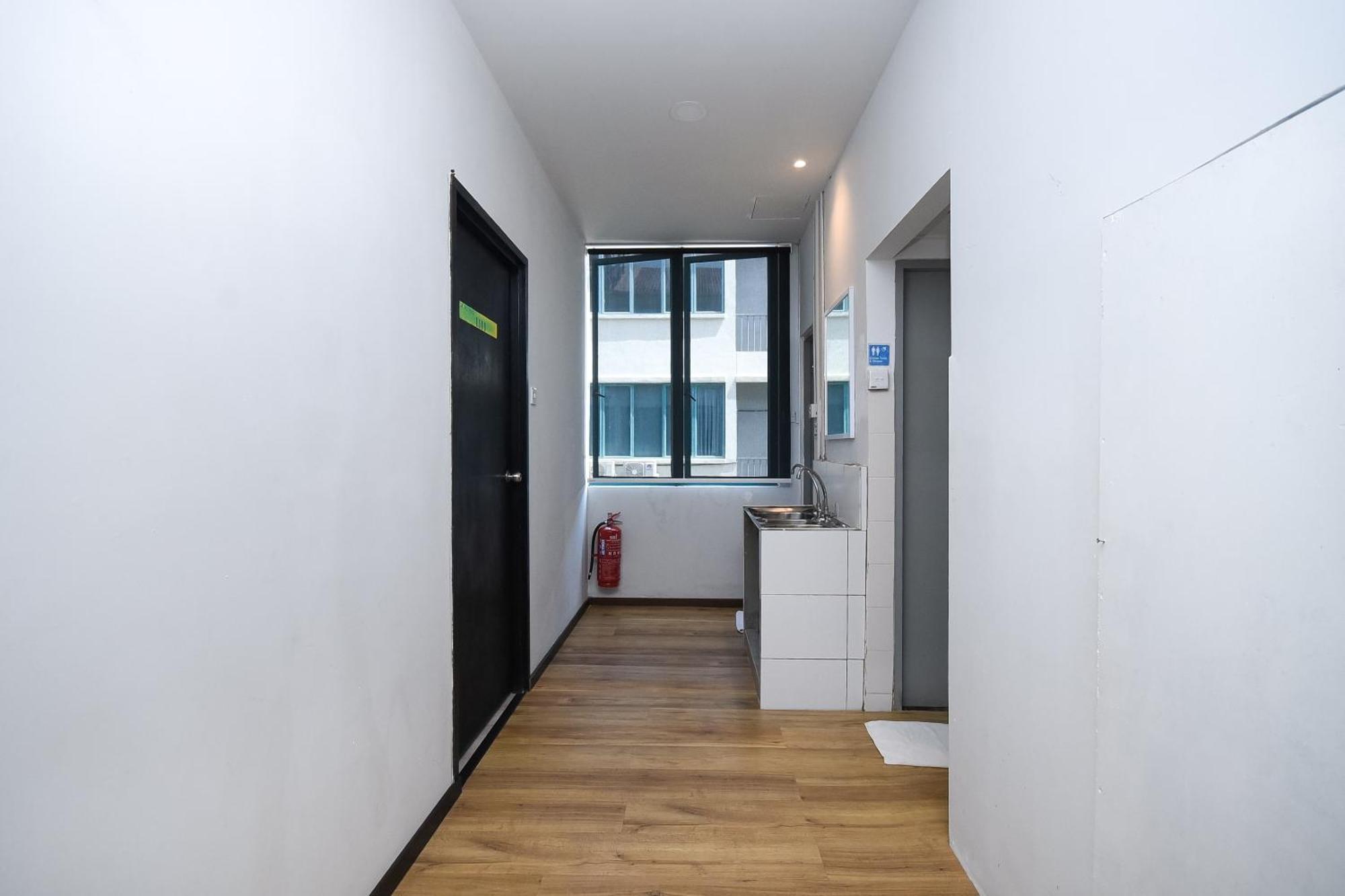Spot On 89838 Lm Residence Miri Exterior foto