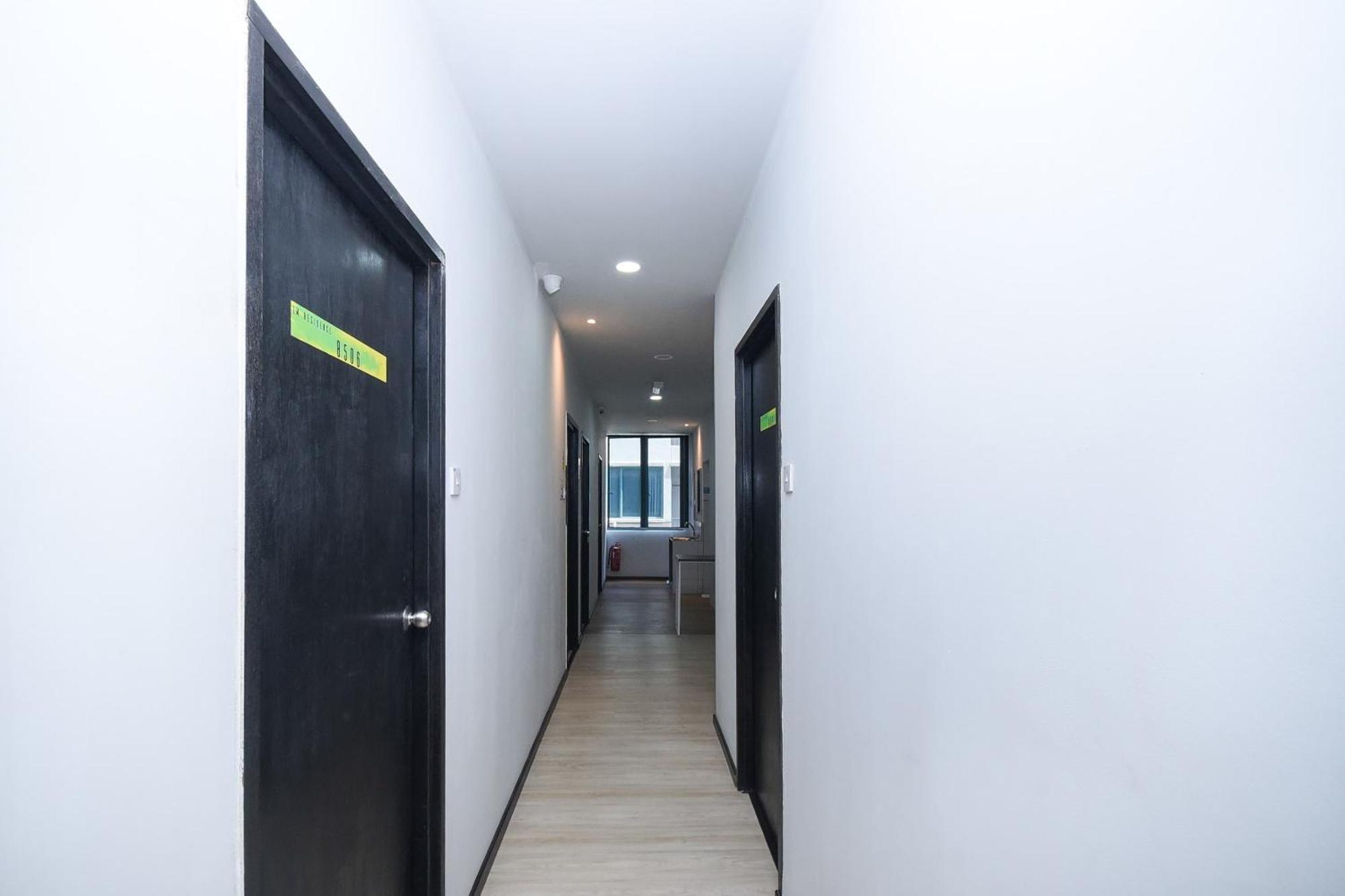 Spot On 89838 Lm Residence Miri Exterior foto